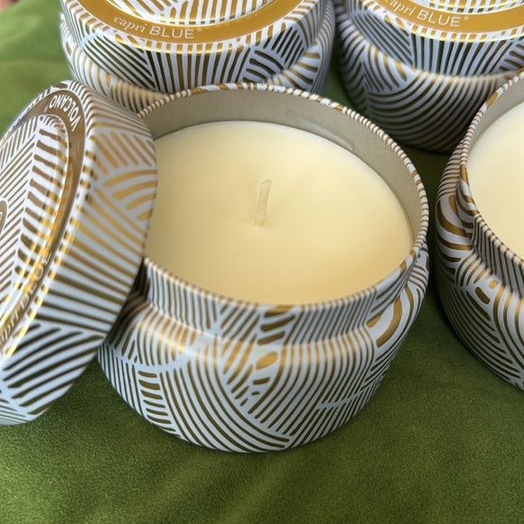 4 Capri blue volcano candles - Picture 2 of 3